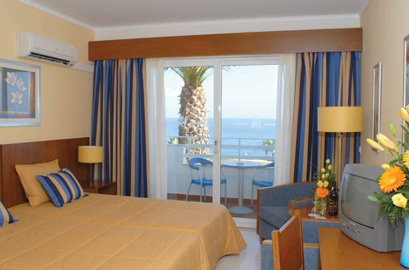 Roca Mar Hotel