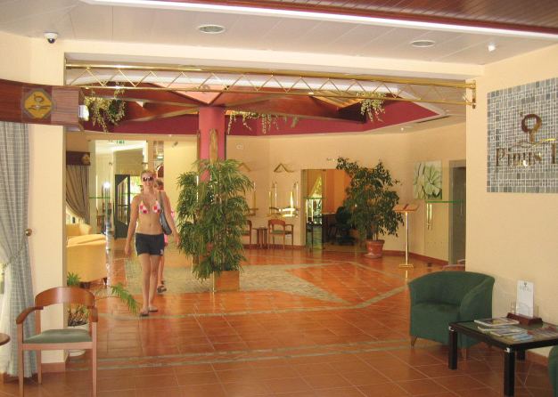 Ria Plaza Resort