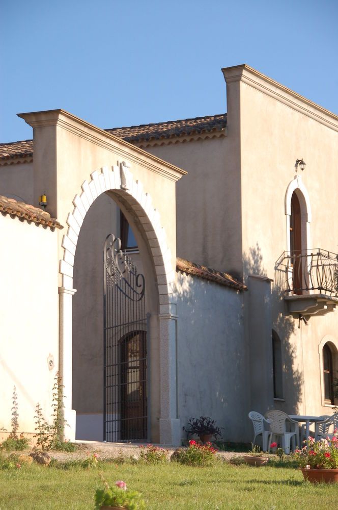 B&B Nuraximannu
