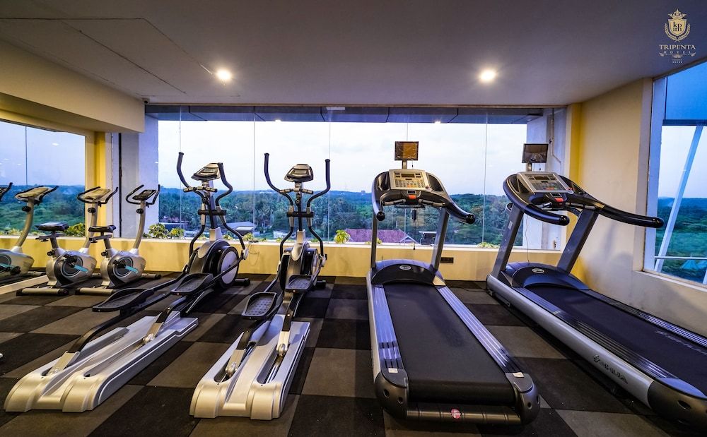 Kpm Tripenta Hotel