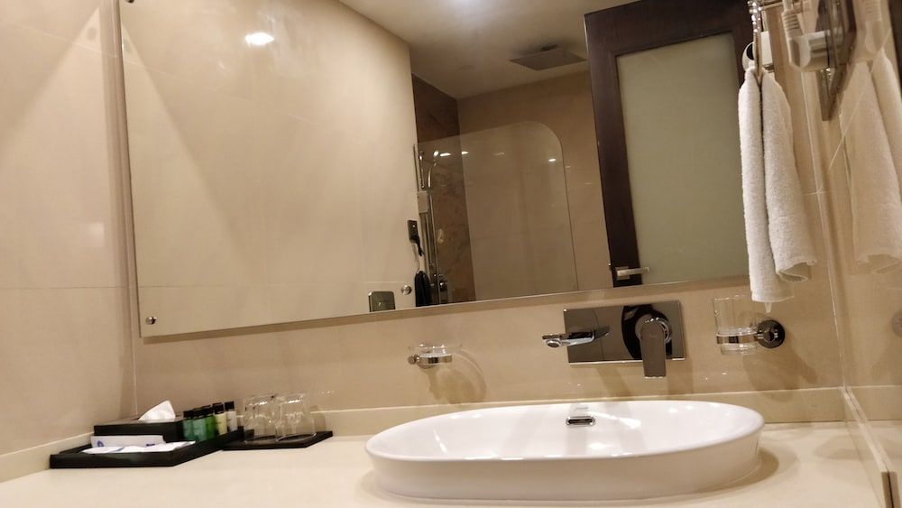 Kpm Tripenta Hotel