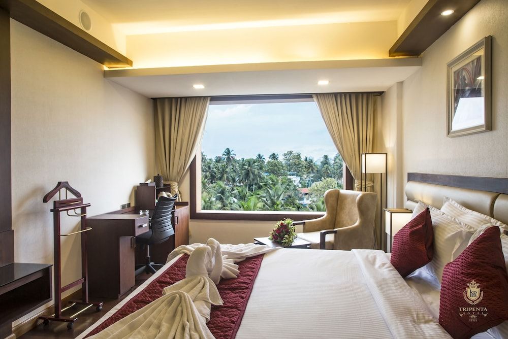 Kpm Tripenta Hotel