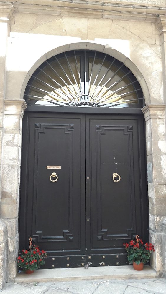 Palazzo Laguardia