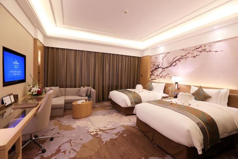 Howard Johnson by Wyndham Xiangyu Plaza Linyi
