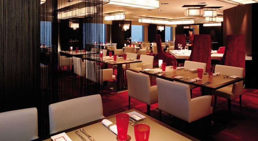 Shangri-La's Far Eastern Plaza Hotel Taipei