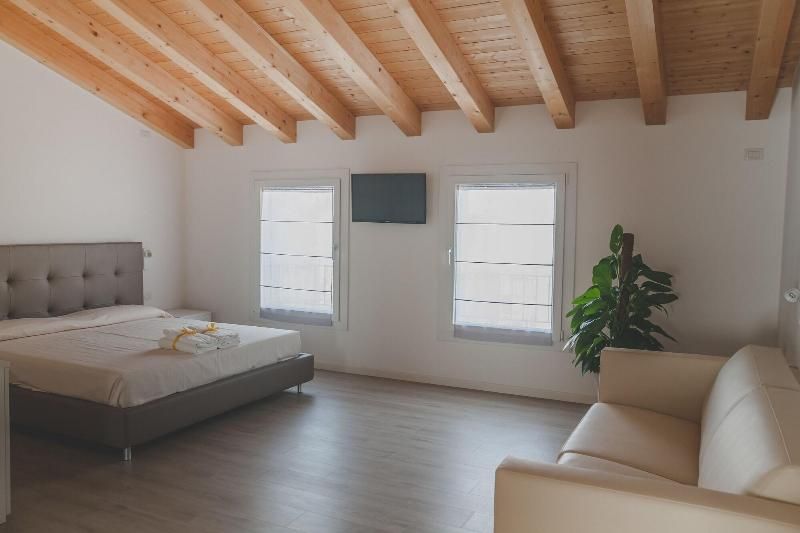 Terra Ferma Rooms & More