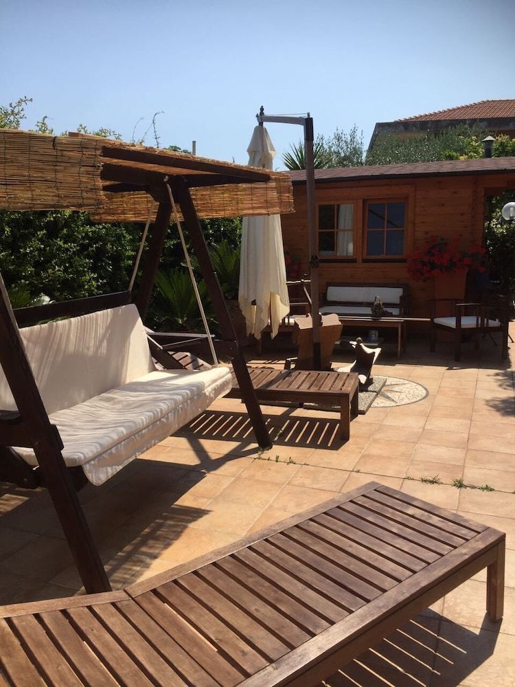 Bed And Breakfast La Gatta E IL Glicine