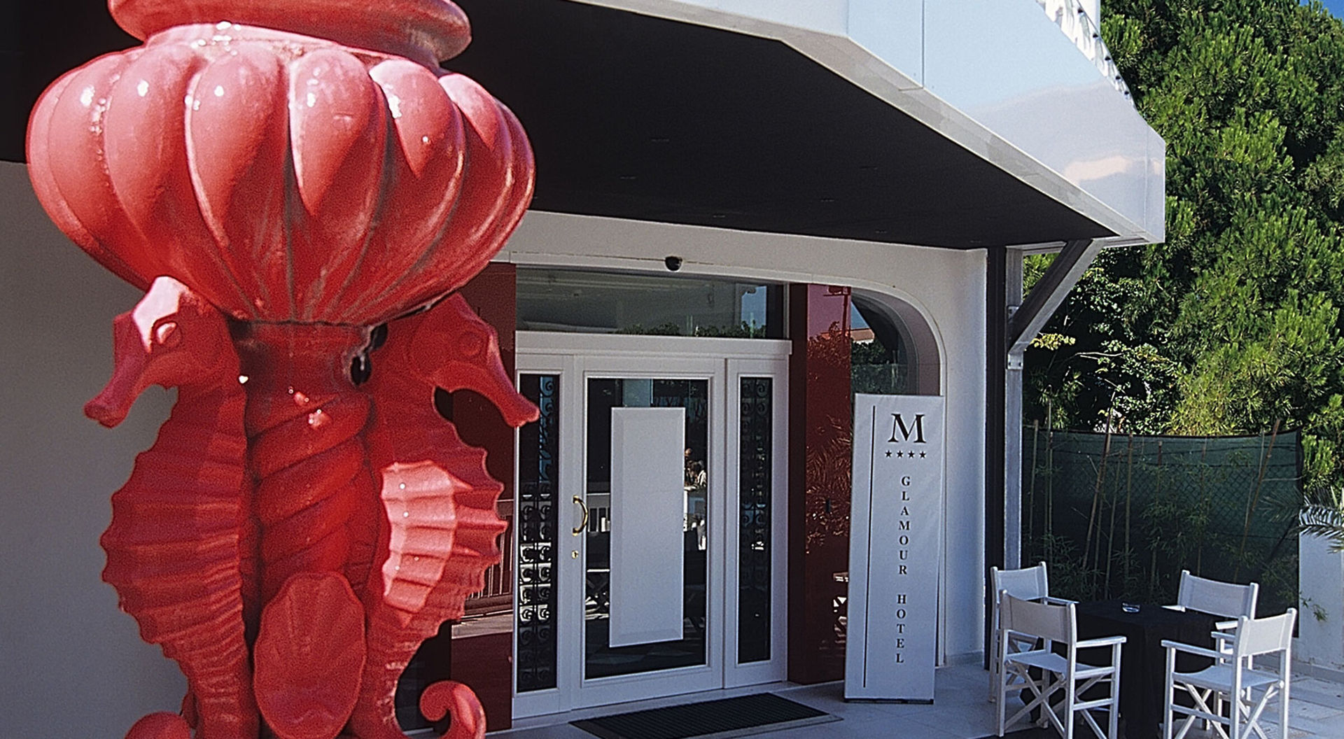 M Glamour Hotel