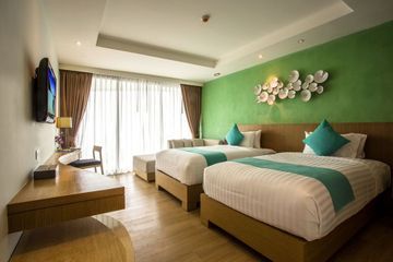 Crest Resort & Pool Villas