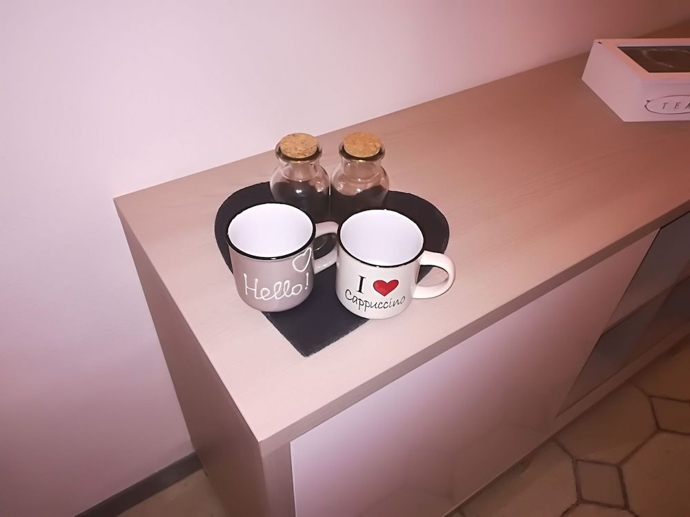 B&B T