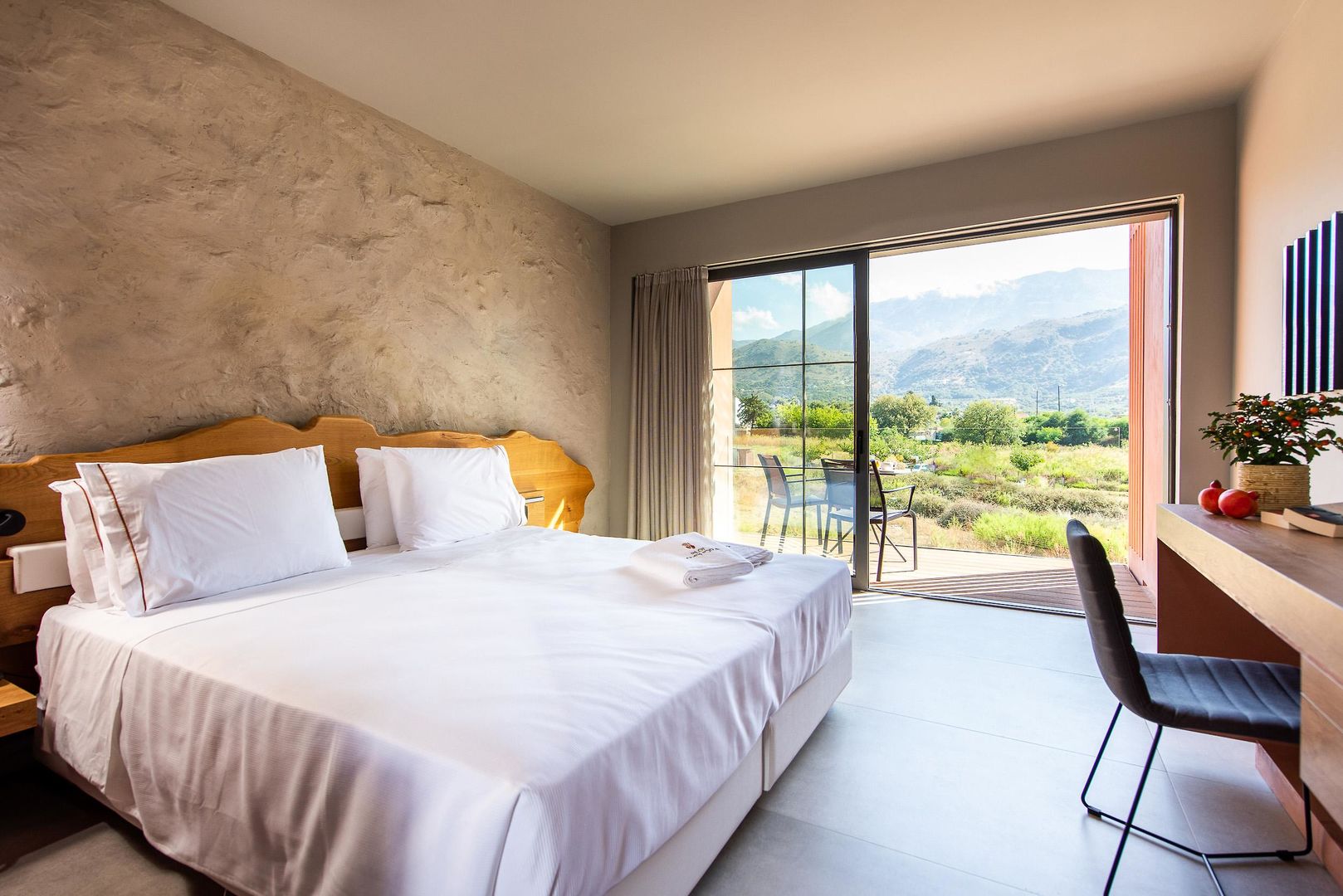Pilot Amphora Boutique Hotel