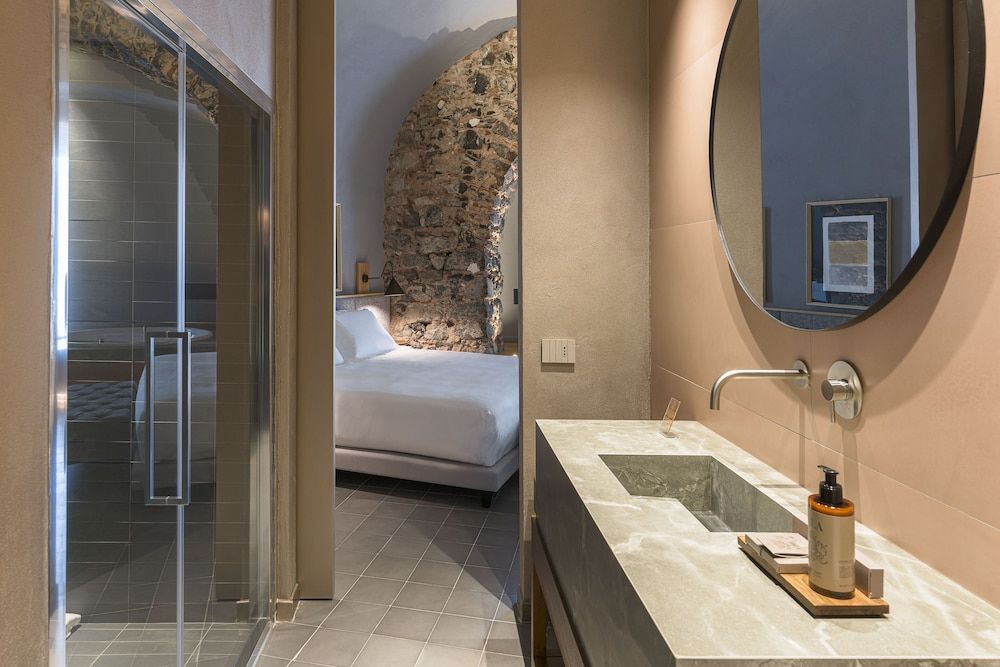 Bastio Private Suites