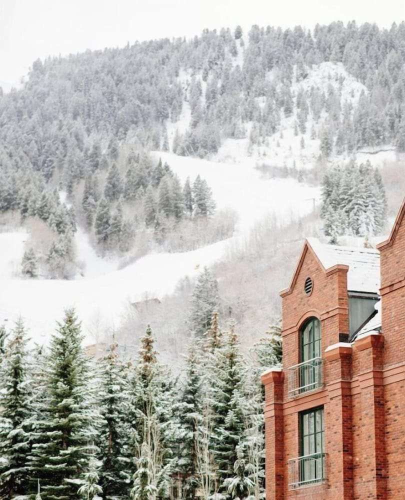 The St. Regis Aspen Resort