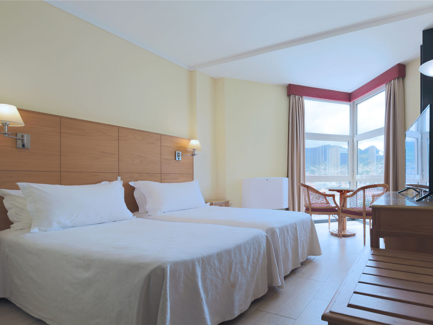 Baía Madeira Hotel