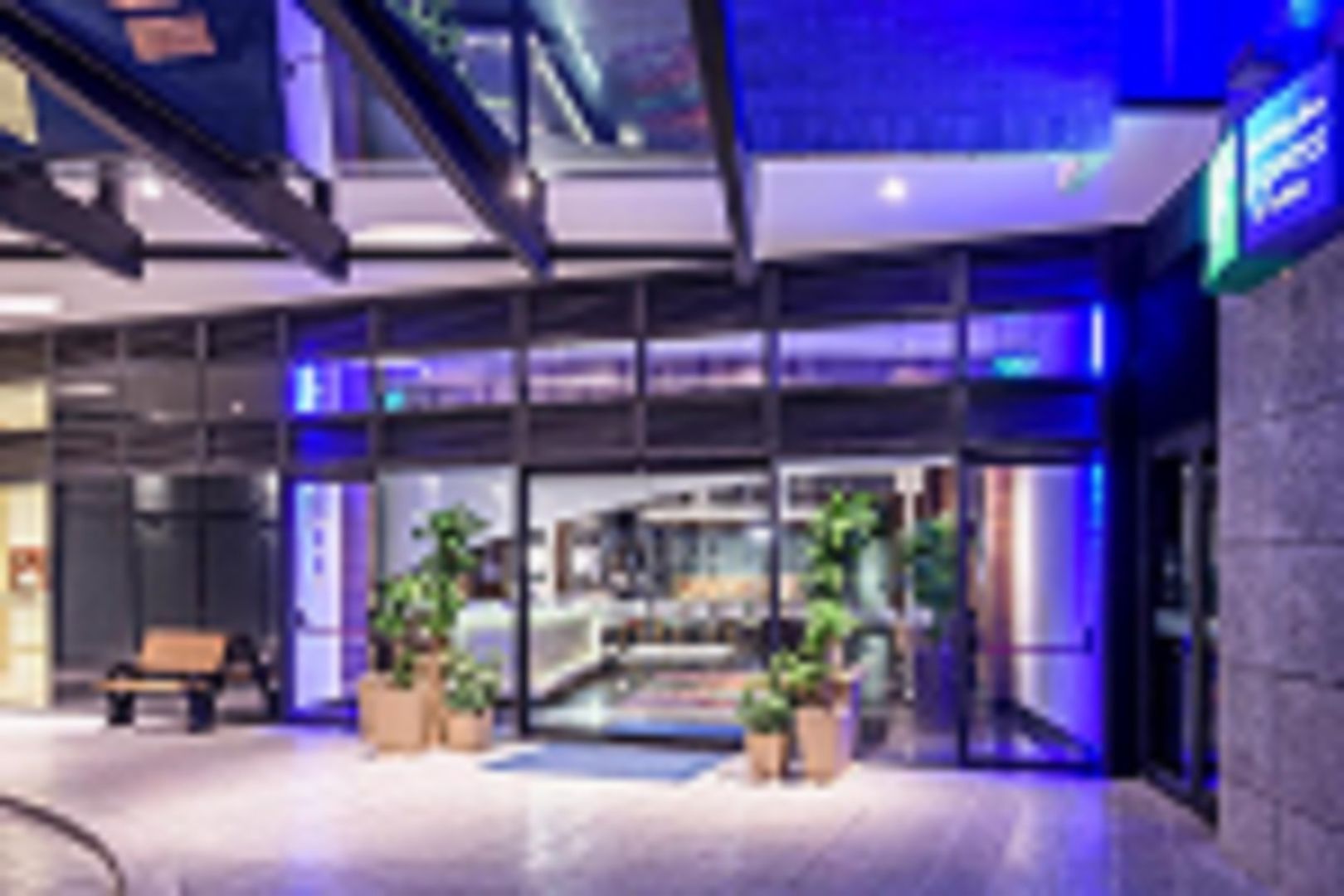 Holiday Inn Express & Suites Bogota Zona Financiera