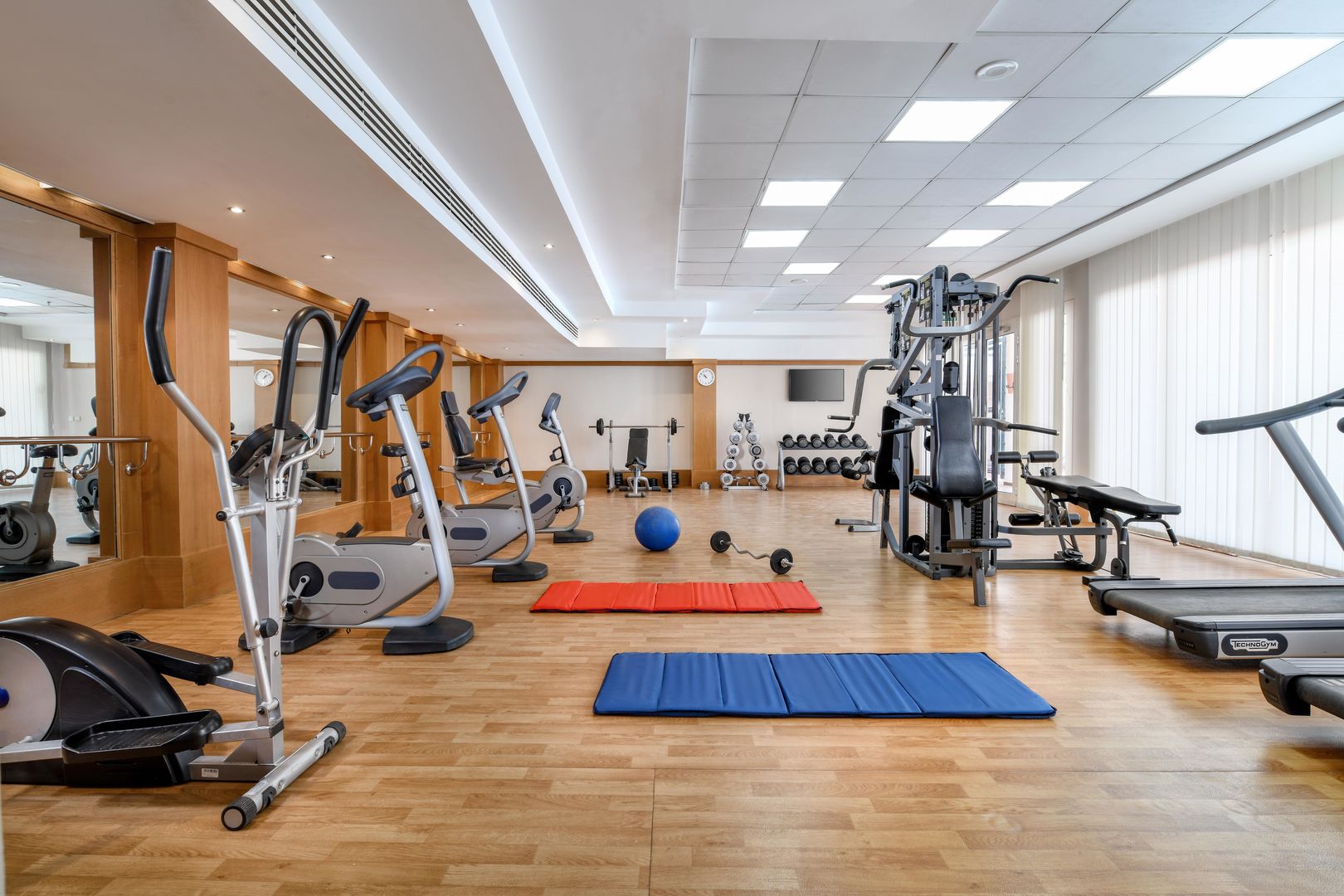 JAZ Elite Palace – Adults Only