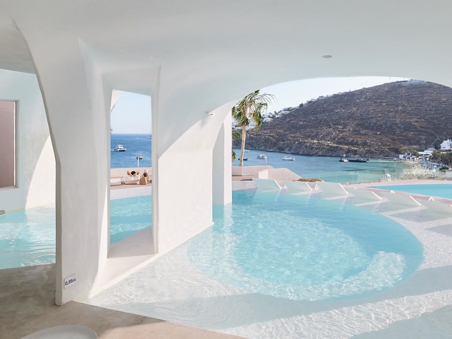 Mykonos Blu, A Resort to Live