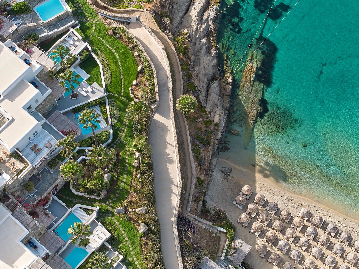 Mykonos Blu, A Resort to Live