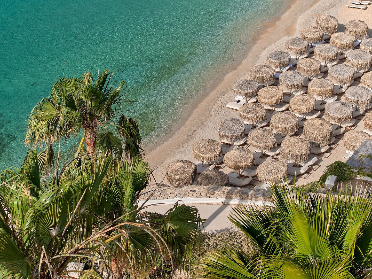 Mykonos Blu, A Resort to Live