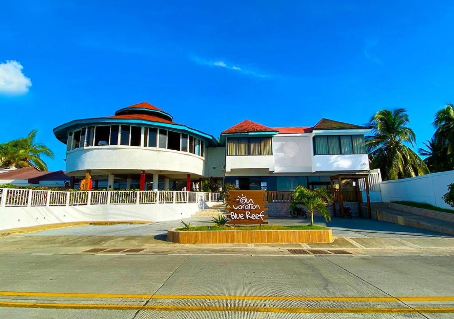 Hotel On Vacation Blue Reef All Inclusive