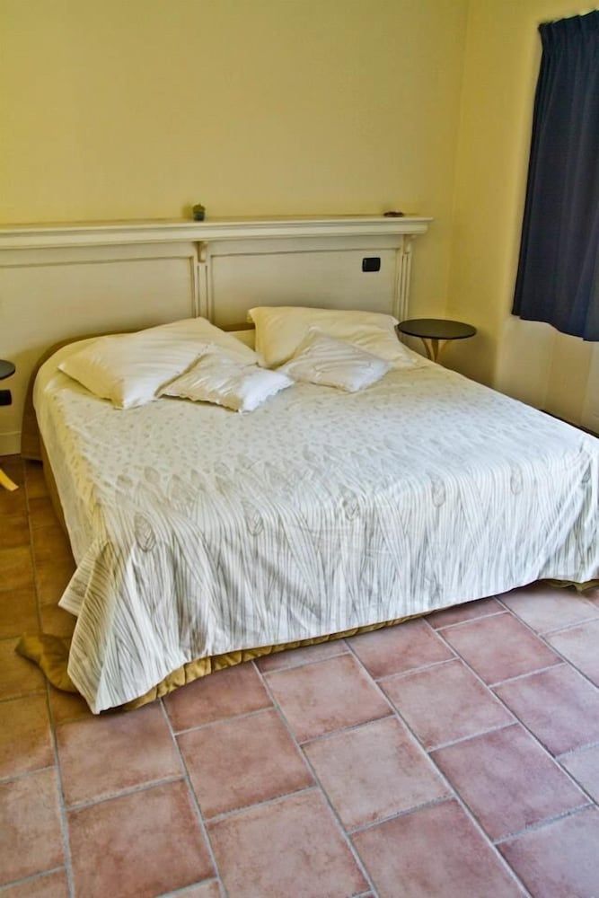 Agriturismo Tra Serra E Lago