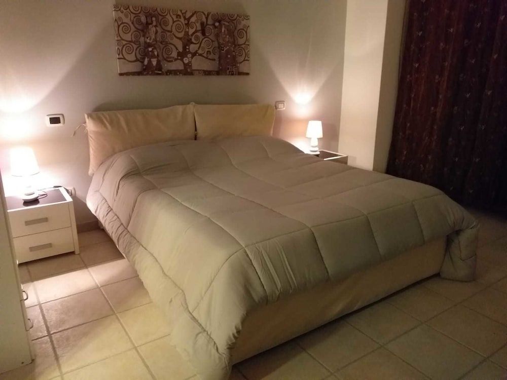 Albergo Arona Centro