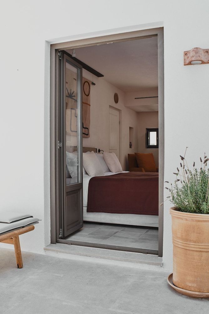 Parilio Hotel