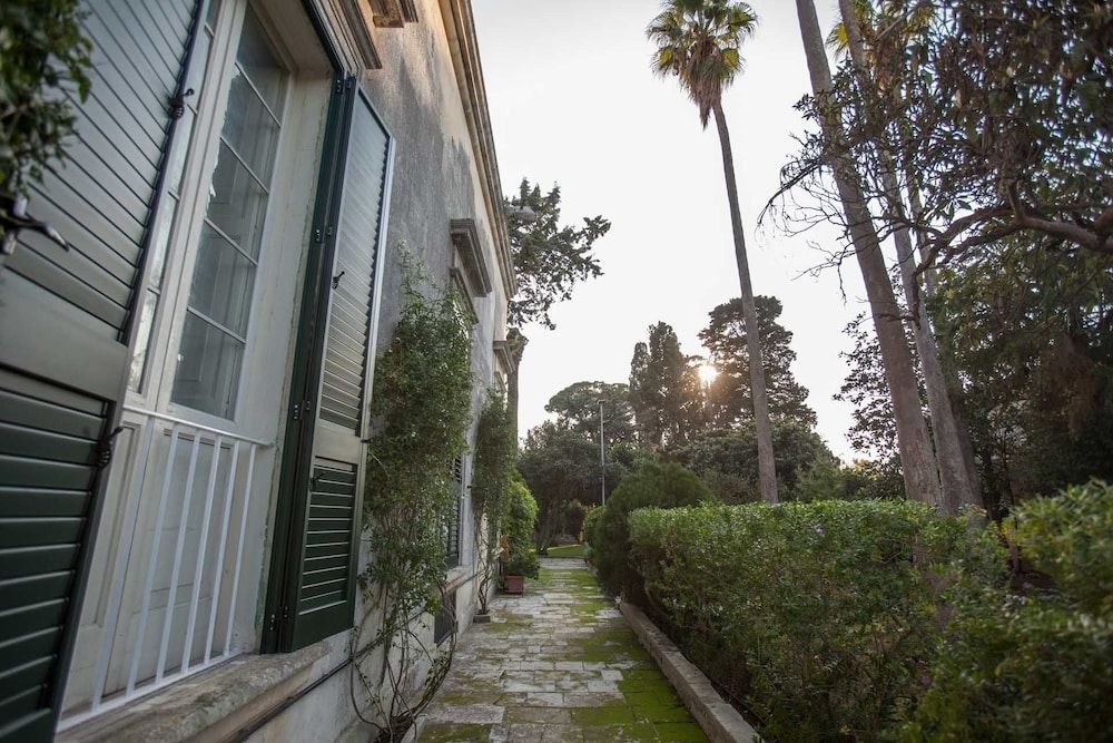 Villa De Pietro