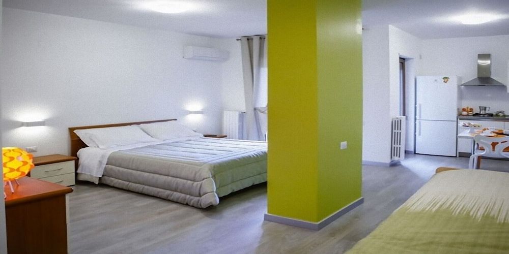 Up & Down Rooms
