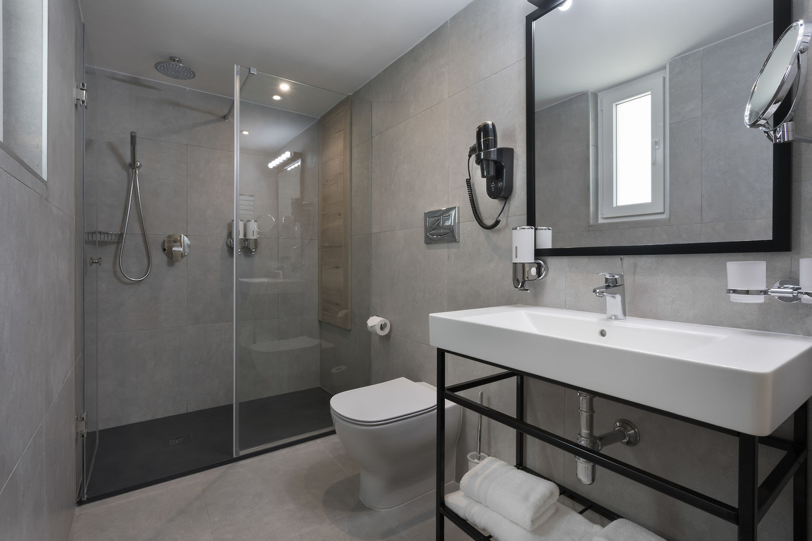 ST Azur Hotel