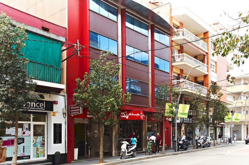 Centric Aparthotel