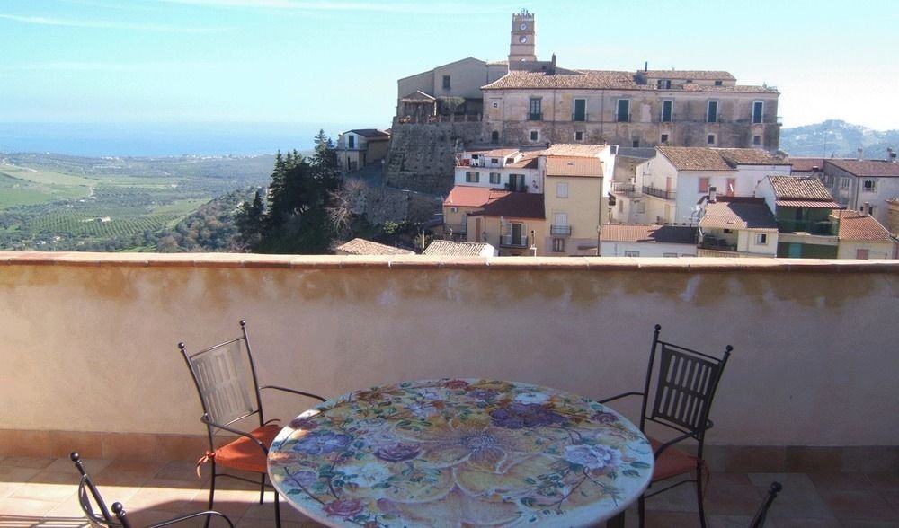 Palazzo Madeo - Residenza d' Epoca