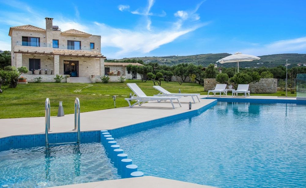 Villa Aloni
