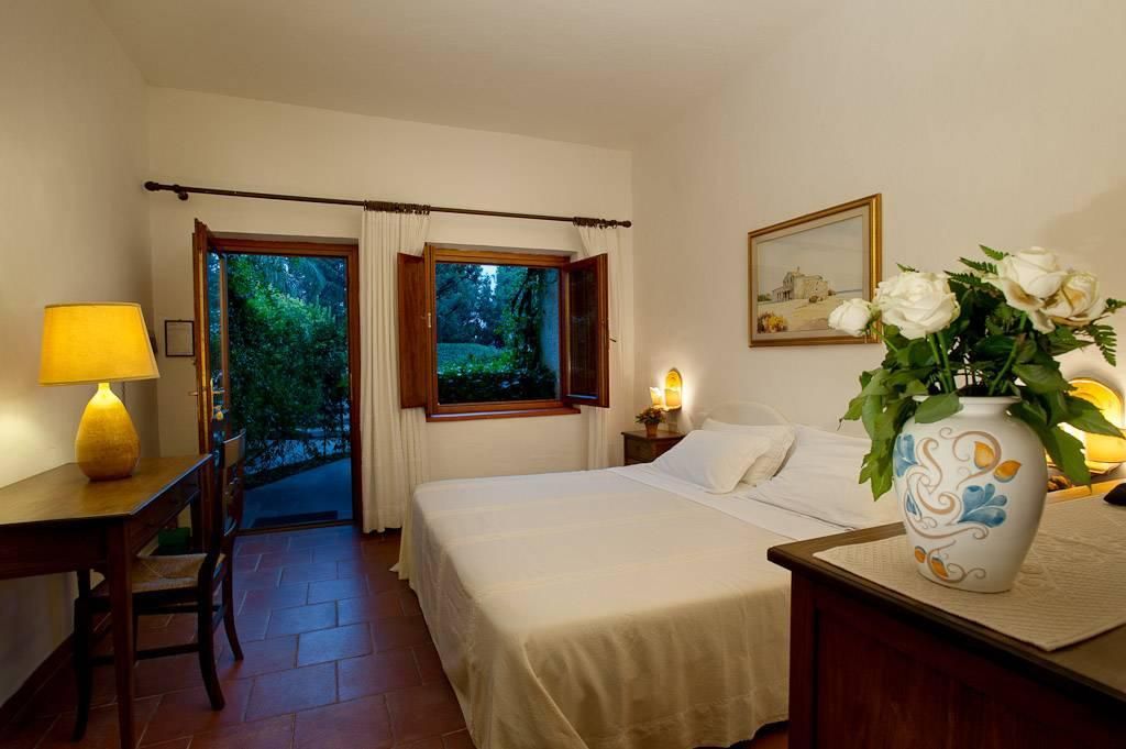 Nora Club Hotel