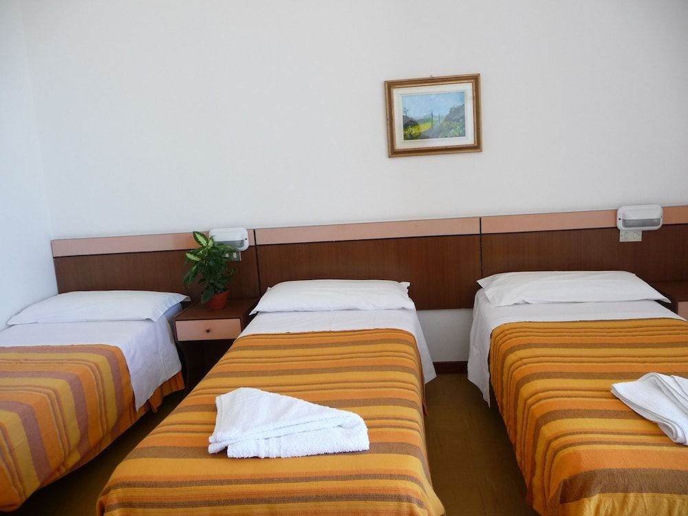 Hotel Suprem