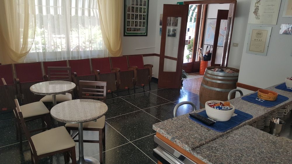 Hotel Adriana