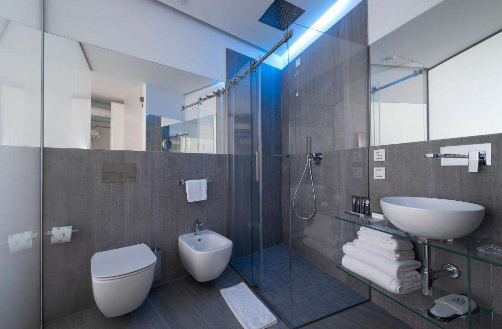 AHD Rooms