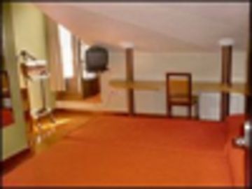 La Plaza Hotel