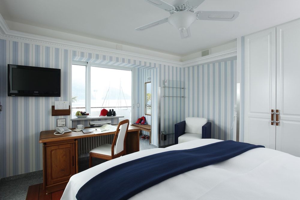 Yachtsport Resort