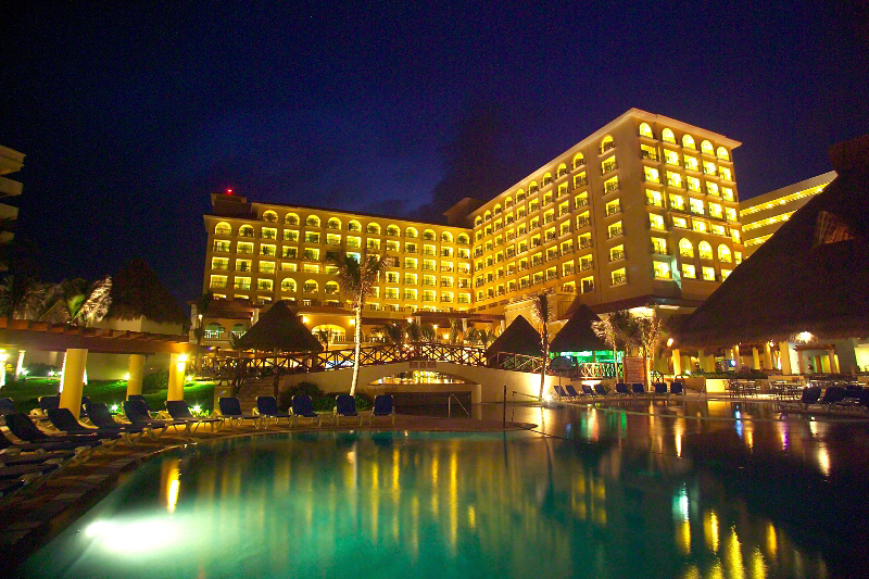 GR Solaris Cancun