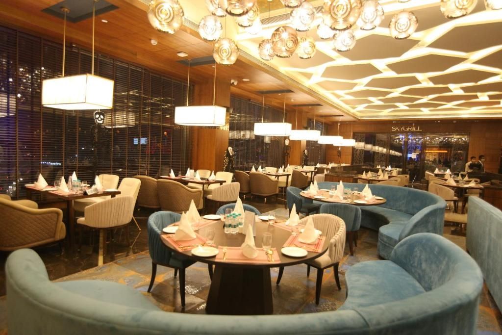 Radisson Blu Towers Kaushambi Delhi NCR