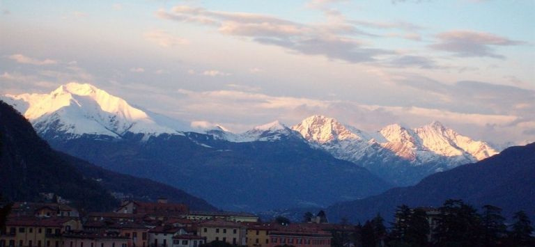 Lake Como Hostel