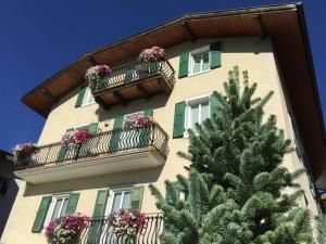 Trettel Apartments