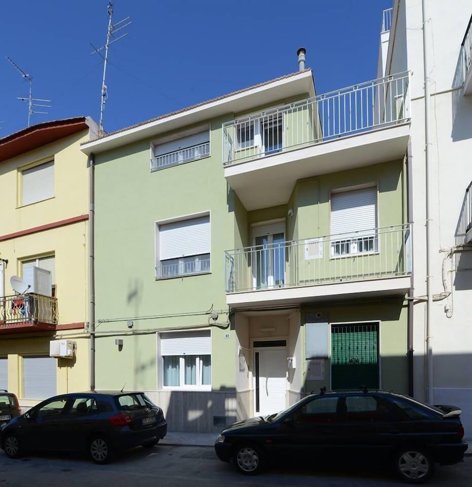 Miramed Rooms