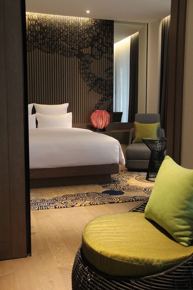 Pullman Ciawi Vimala Hills Resort Spa & Convention Hotel