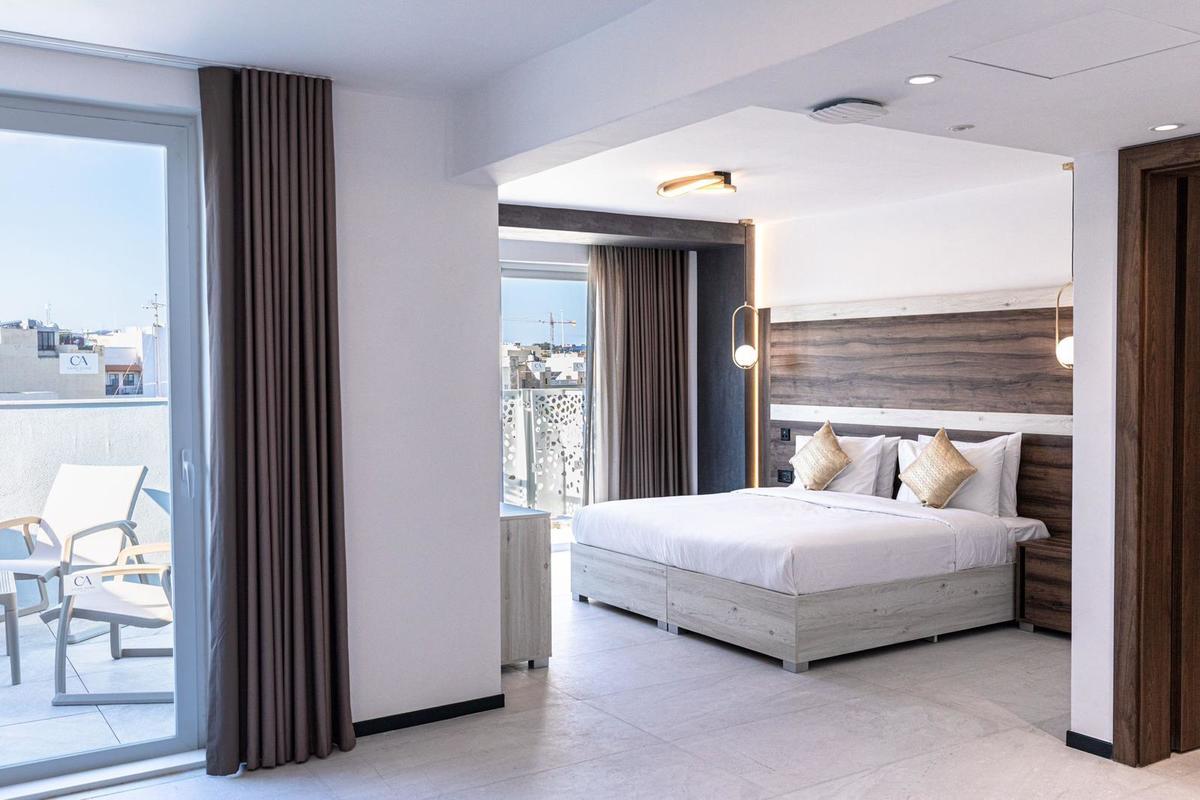 CA Sand Dune Hotel
