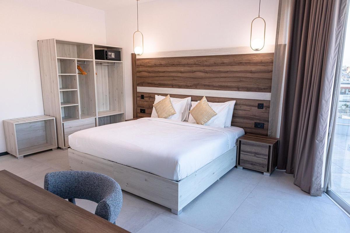 CA Sand Dune Hotel