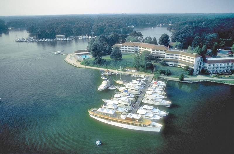 Tides Inn