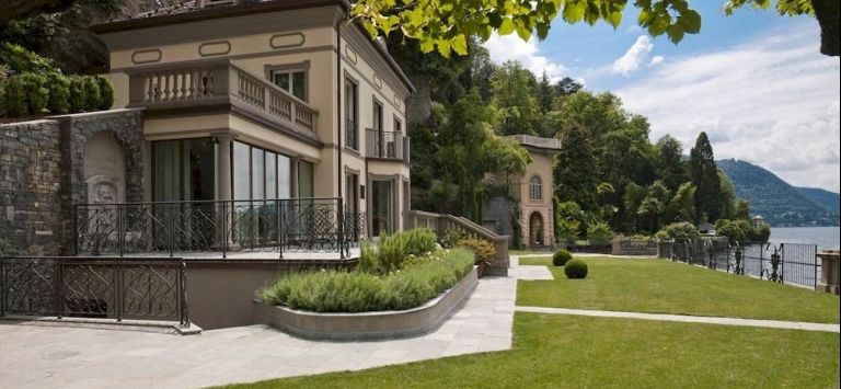 CastaDiva Residences