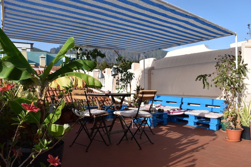 La Casa Encantada